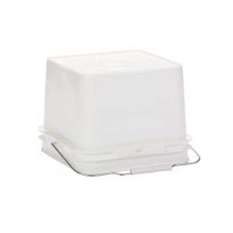 2 Gallon Bucket Feeder